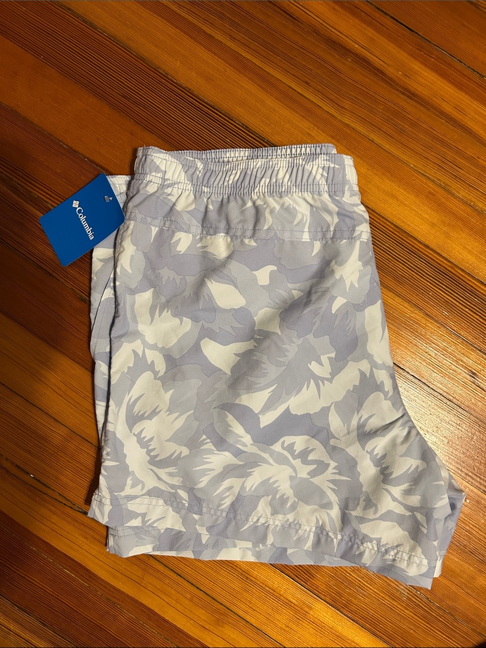 Shorts - Picture 3 of 4